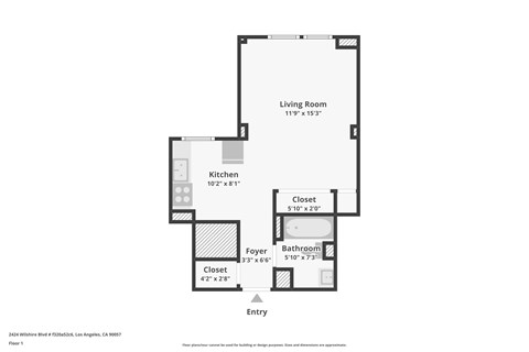 A floor plan of a one bedroom apartment with a living room, kitchen, bathroom and closet.